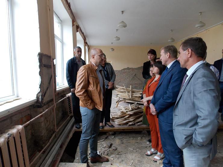 Івано-Франківщина: Аварійна школа