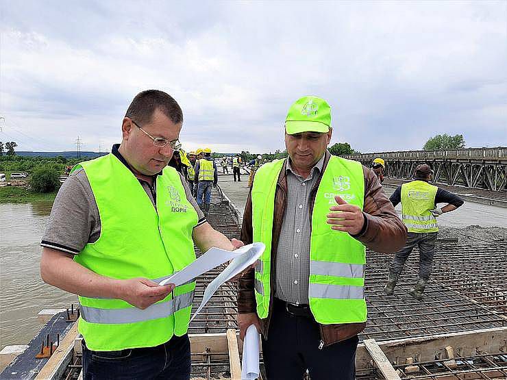 Найбільший міст в західному регіоні уже повністю забетонований