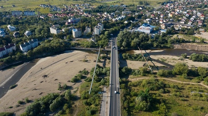 T 09 06 Ivano Frankivsk Nadvirna s CHerniyiiv r Bystrytsya Nadvirnyanska