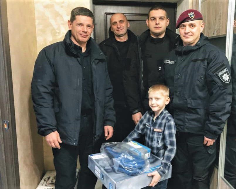 Будь сильним і мужнім, як тато