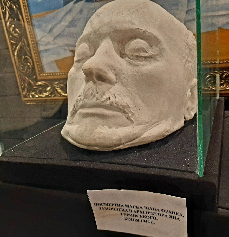 b3bd0e52 17ed 4a61 a393 5f3f226d8d42