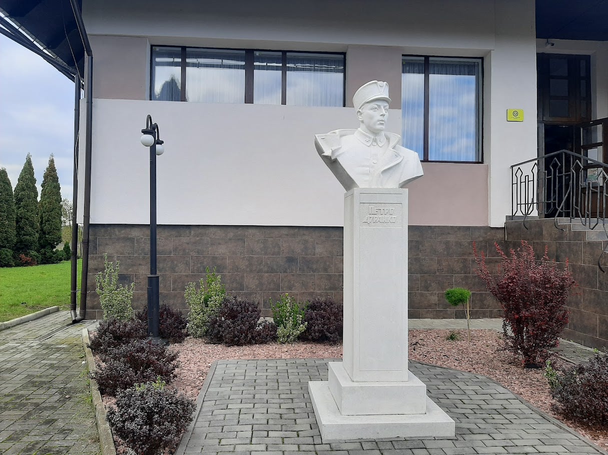 46673039 8e0f 48cb 820b f5ecaa5e1efe